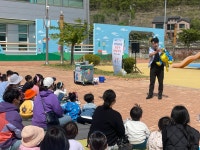 대구광역시교육청삼국유사군위도서관 > 도서관소개 > 사진으로보는도서관 대구광역시교육청삼국유사군위도서관