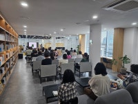 수성구범어도서관 > 도서관소개 > 도서관갤러리 수성구범어도서관