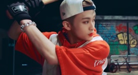 더쿠 - 마크 이번에 눈썹피어싱 비록 짭이지만 너무 잘어울려