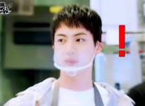 더쿠 - 인동 든 방탄 진 달려라 석진.gif (pc방 알바 체험하며 초등학생 20명과 대결)