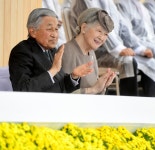 両陛下、最後の国体開会式出席　会場見渡して軽く一礼（朝日新聞デジタル） - Yahoo!ニュース