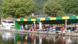 길명낚시터 유료낚시터 > 뜨악 주말 151수 : 낚시사랑