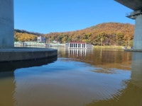 어천낚시터지기 유료낚시터 > 토종 붕어 4짜 및 수상좌대 동계준비완료 : 낚시사랑