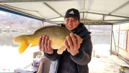 독정낚시터 유료낚시터 > 겨울 물낚시가 한창입니다 : 낚시사랑