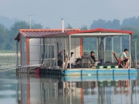 삼성지낚시터 유료낚시터 > 더위가 꺽이면서 서서히 대물들의 움직임 : 낚시사랑