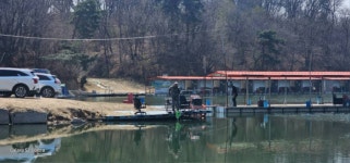 밤밭낚시터 유료낚시터 > 밤밭낚시터 4월11일 꽃피는 봄 붕어낚시 하세요. : 낚시사랑