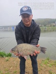 어천낚시터지기 유료낚시터 > 토종붕어 4짜소식 (127번째) : 낚시사랑