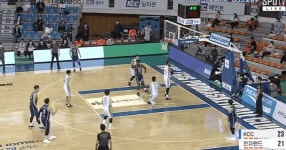 어제 경기 1쿼터 종료 직전 이정현 & 임준수 슈팅 .GIF - NBA Mania