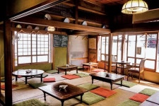 まとメシ：千代田区にある民家を改造したお店。豊富なワインとフレンチを気さくに味わえます☆ - 毎日新聞