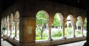 Fort George, 纽约, 美国/美國的修道院博物館 | Sygic Travel Fort George, 纽约, 美国/美國的修道院博物館 