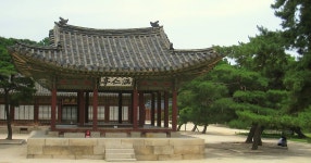창경궁 - 종로구, 서울특별시, 대한민국 | Sygic Travel 창경궁 - 종로구, 서울특별시, 대한민국