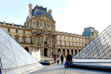Private Louvre Tour including the Egyptian Collection (tickets included)