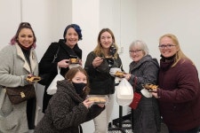 오코헬스케어송도푸드시스템 | Okotoks Food Tours by K-T Events - 오코톡스 - Okotoks Food Tours by K-T Events의 리뷰 - 트립어드바이저