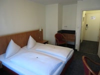 Dirty & noisey - Review of Hotel Isartor, Munich, Germany - Tripadvisor