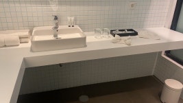 Nice, new but limited parking - Review of Artotel Gajahmada Semarang, Semarang, Indonesia - Tripadvisor