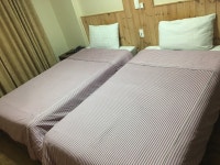 낡지만 싸게 하룻밤 묵을때 좋음 - 현대관광호텔, 제주, 대한민국의 리뷰 - 트립어드바이저
