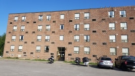 It has nothing to do with the name! - Review of Days Inn & Conference Centre Renfrew, Renfrew, Ontario - Tripadvisor