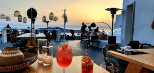 Fantastic Hotel, with the Best location and Views with Staff that go the extra mile to make your stay as amazing as the Views.... 