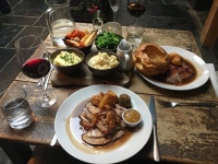 Best Sunday roast we can remember! - Review of Llys Meddyg, Newport -Trefdraeth, Wales - Tripadvisor