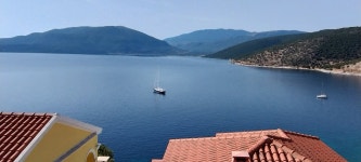 Stunning views. Tired rooms. Food very poor quality. We nicknamed it “faulty towers” - Review of Kefalonia Bay Palace, Agia... 