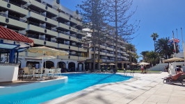 A good budget hotel - Review of Hotel Rey Carlos, Playa del Ingles, Spain - Tripadvisor