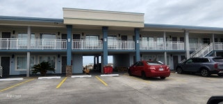 Good Hotel with nice location - Review of Best Western Plus Holiday Sands Inn & Suites, Norfolk, VA - Tripadvisor