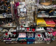 Gift Shop at the Howard Johnson Hotel - Newark Airport - 하워드 존슨 뉴어크 에어포트, 뉴어크 사진 - 트립어드바이저