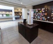 The King Corner Balcony Suite at the Embassy Suites West Palm Beach - Central - 크라운 플라자 웨스트팜비치, 웨스트 팜 비치 사진... 