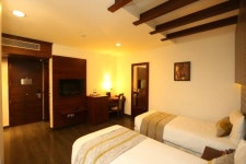 superior twin bed - 호텔 아이콘, 찬디가르 사진 - 트립어드바이저