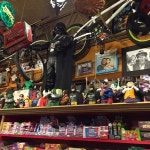 Patrons can order & enjoy pizzas - The Girls Strawberry U-pick, 델레이 비치 사진 - 트립어드바이저  Great candy/gift shop for... 