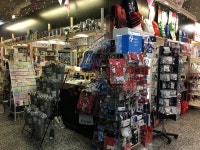One Stop Gift Shop - Barrow Market Hall, 배로인퍼니스 사진... Gift Shop  - Barrow Market Hall, 배로인퍼니스 사진 - 트립어드바이저