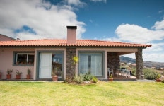 Banda do Sol Self Catering - LAVENDER COTTAGE Has Cable/satellite TV and Shared Yard - UPDATED 2019 - TripAdvisor - Estreito da... 