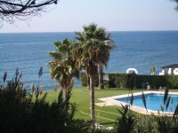 BEACH FRONT Dona Lola - Stunning Sea Views Has DVD Player and Shared Yard - UPDATED 2022 - Tripadvisor - Sitio de Calahonda... 