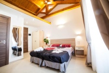 Stanza 2-4 letti con tutti i comfort Has Terrace and Internet Access - UPDATED 2022 - Tripadvisor - Falerna Vacation Rental