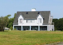 Seaside House: Good Harbor Beach and the Back Shore right outside your door. UPDATED 2022 - Tripadvisor - Gloucester Vacation Rental
