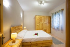 Red Sands Apartment UPDATED 2024: 2 Bedroom Apartment in Xaghra with Washer and Internet Access - Tripadvisor