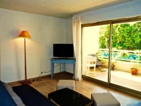 Modern studio in the heart of Cannes with a large terrace, walking distance to UPDATED 2024 - Tripadvisor - Cannes Vacation Rental