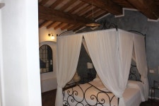 B&B CANNETO UPDATED 2024: 6 Bedroom Private Room in Canneto with Patio and Terrace - Tripadvisor