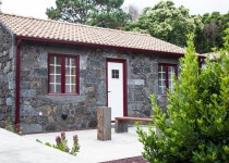 THE BEST Sao Roque do Pico Family & Kid Friendly Vacation Rentals - Tripadvisor - Book Kid Friendly Vacation Rentals in Sao Roque... 