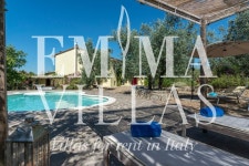 Buca delle Fate 8 UPDATED 2017: Studio Villa in Arezzo with Air Conditioning and Internet Access - TripAdvisor