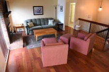 Peaceful Retreat with Hot Tub Has Patio and Balcony - UPDATED 2024 - Tripadvisor - Eugene Vacation Rental