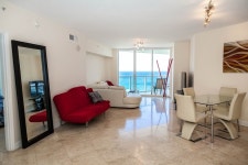 LA PERLA ON THE BEACH 1/1 31 FL Has Wi-Fi and Balcony - UPDATED 2022 - Tripadvisor - Sunny Isles Beach Vacation Rental LA PERLA... 