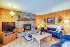TripAdvisor - Dog-friendly cottage w/ shared hot tub and cozy gas fireplace UPDATED 2019 - Self-Catering South Lake Tahoe... 