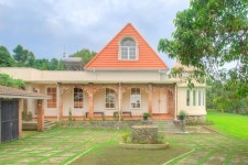 THE BEST Sukabumi Smoking Friendly Vacation Rentals - Tripadvisor - Book Smoking Allowed Vacation Rentals in Sukabumi