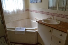 A Secret Treasure A Secret Treasure - 1 night Has DVD Player and Hot Tub - UPDATED 2020 - Tripadvisor - Tanunda Vacation Rental
