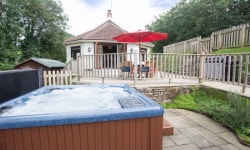 Streamways Nr Croyde | 6 Bedroom/ sleeps 14-16 | Hot Tub* UPDATED 2020 - Tripadvisor - Croyde Vacation Rental