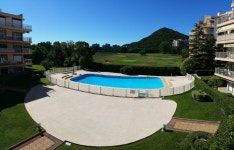 TERRASSE SUD-EST VUE GOLF & PISCINE [13la] Has Shared Outdoor Pool (Unheated) and Internet Access - UPDATED 2019 - TripAdvisor... 
