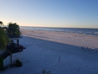New Right On The Beach Has Cable/satellite TV and Private Yard - UPDATED 2021 - Tripadvisor - Fort Myers Beach Vacation Rental