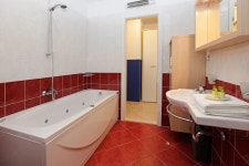 Anna 2-stylishly decorated sea view apartm. with direct access to swimming pool UPDATED 2020 - Tripadvisor - Bol Vacation Rental