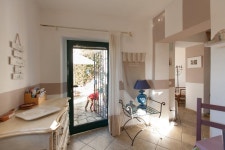 Appartamentino casa terratetto in pietra CITR 011027_BEB_0006 UPDATED 2023 - Tripadvisor - Sarzana Vacation Rental Appartamentino... 